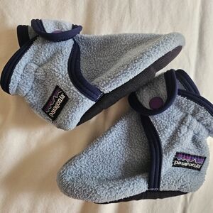 Patagonia Light Blue Fleece Baby Booties (Pair)